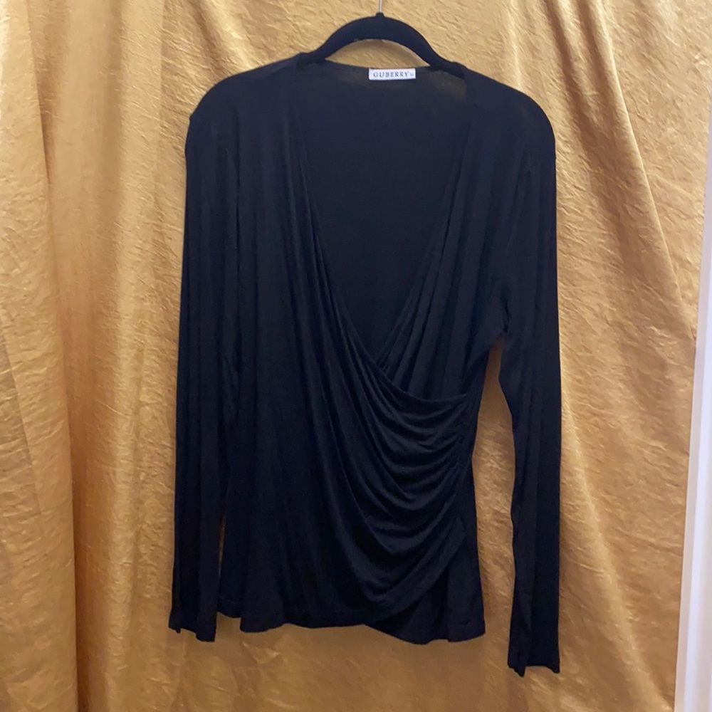 Long sleeved crossover black top (XL)